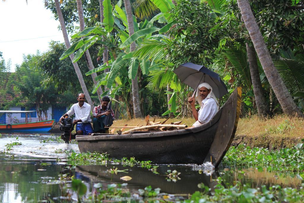 Paradise Inn Guest House Alappuzha Exteriör bild